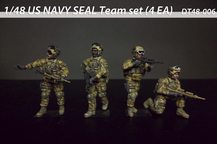 DT48006 1/48 US NAVY SEAL Team set (4 EA)